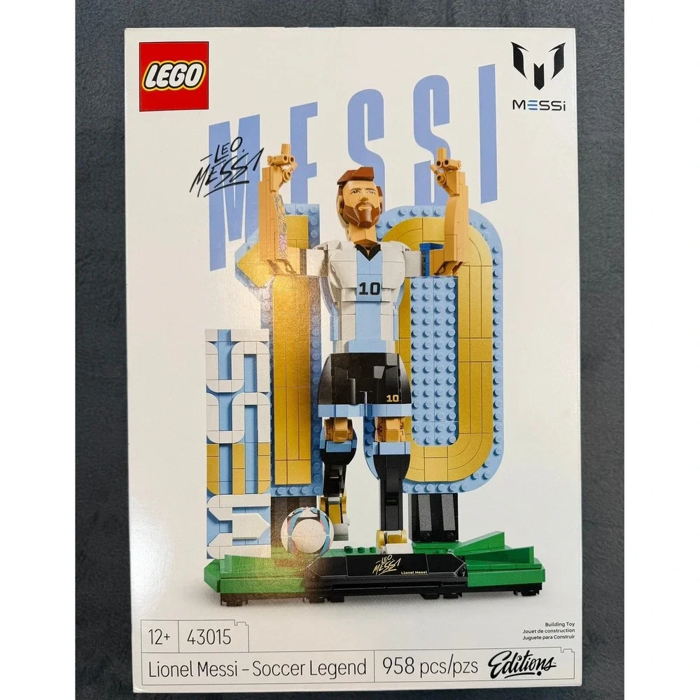 LEGO Lionel Messi Soccer Legend 43015 Building Set 958 Pcs 2-in-1 Football Icon